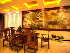 Cloud Can Chang Hotel - Image 3