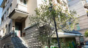 Downshifters House - Image 3