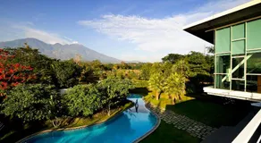 K Gallery Hotel - Image 5