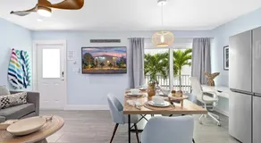 Sea Coast - Pet Friendly, Located in Siesta Key Village, Steps to Siesta Key Beach! - Image 3