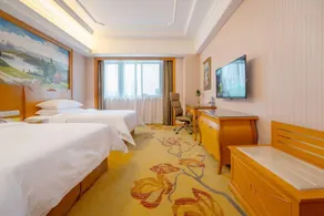 Vienna International Hotel Shanghai Dishui Lake Lingang Wanda - Image 4