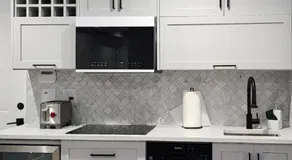 Modern West Coast Contemporary Suite - Image 3