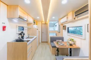 Camping Alice Goldmoon Caravan (a1-13) - Image 3
