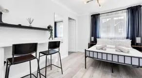 Parkside Studio Retreat, 5 min from station ,R2 - Image 2