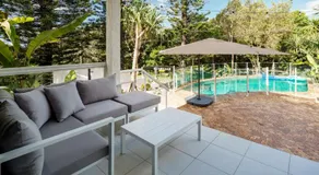 Four Pines Shelly Beach Retreat - 50m to the Beach! - Image 4