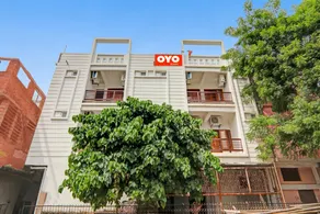 Super Guest House O R R INN - Image 4