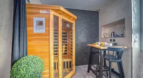 L'Eden Love - Jacuzzi / Sauna - Image 3