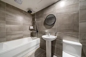 Yangsan Deokgye N2 Hotel - Image 4