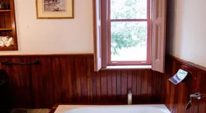 The Cortina Inn - Image 2