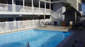 Edgewater Inn - Image 3