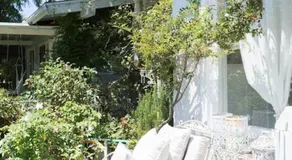 Elegant White Cottage, Venice Beach, California - Image 4