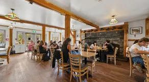 HI Lake Louise Alpine Centre - Hostel - Image 3