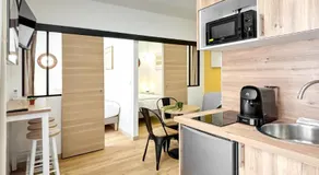 Hoche Apartment - PSG - Image 3