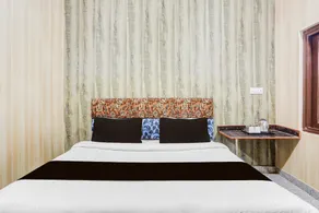 Hotel O Chahtikara Chowk Vrindavan formerly Laddu Gopal Guest House - Image 2