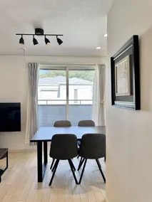 Dorothy Inn Spacious 4LDK New Build 97sqm Up to 10 Guests Free Private Parking Near JR Higashi Jujo Station 3 Minute Walk - Image 3