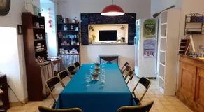 Ille Flottante, Maison éclusière et hébergements insolites sur le canal - Image 5