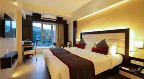 Hotel Vista Inn - Image 2
