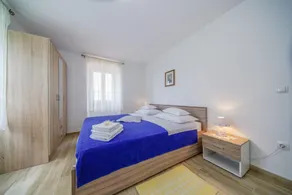 Apartment Nedjeljka A1 Postira, Island Brac - Image 5