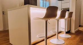 Newly Renovated Super-Chic Apartment - Image 5