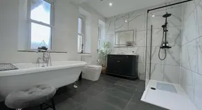 Villa mit Terrasse, beheiztem Pool und Grill | Naturblick - Image 2
