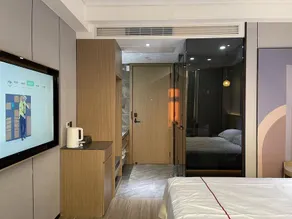 Jingangwan Business Hotel - Image 5