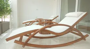 Smart Luxury Suites & Apartments - Image 4