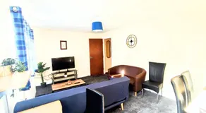 Crystal Suite 3 Free Private Parking - Image 5