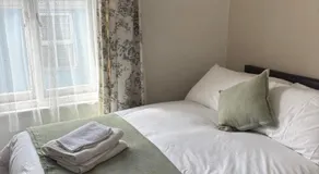 Hideway Dartmouth - Image 3