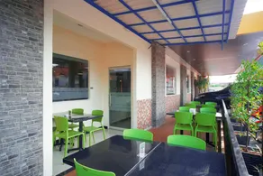 OYO 147 Hotel Winer - Image 5