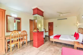 OYO 45579 Hotel Vishnu Residency - Image 2