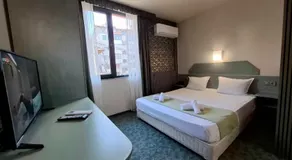 Korona Hotel - Image 2
