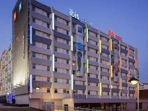 ibis Paris Porte de Bagnolet - Image 2