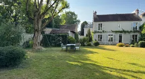 Garden - Center of Fontainebleau - Parking - Image 4