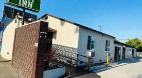 Cozy motel - Image 3