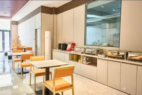Shell Hotel (Langfang Dachang Film and Television City Branch) - Image 4
