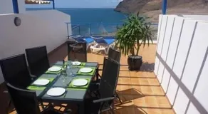 ERSTAUNLICHE LUXUSWOHNUNG MIT MEERBLICK UND SONNENGETRÄNKTER, GERÄUMIGER TERRASSE / KOSTENLOSEM WIFI - Image 3