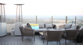 Tower Bliss Apartment - Image 2