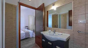 Casa Ginestre piscina e vista mare - Image 2
