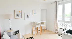 Appartement Cosy and Quiet Villette Paris - Image 2