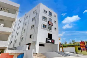 Hotel O Viraj Luxury Stay - Image 5