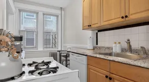 Luxe 1bd - Image 5