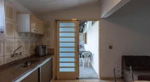 Casa com Piscina e Churrasqueira no Parque Fehr - Image 4
