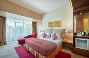 Lux Tychi Hotel - Image 2