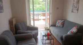 Appartement de vacances avec internet haut débit, terrasse et barbecue | Vue montagne - Image 2