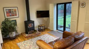 Apartment in Bray, secure parking & EV charge included - Image 2