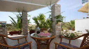 Manos Apartments - Image 2