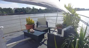 Péniche UHARTEA chambre d'hôtes "Baionako Gambara" - Image 3