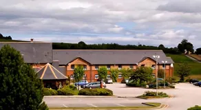 Monifieth Farm Hotel - Image 1