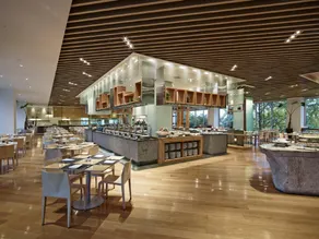 Rolling Hills Hotel - Image 3