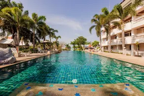 Bay Beach Resort - Image 2